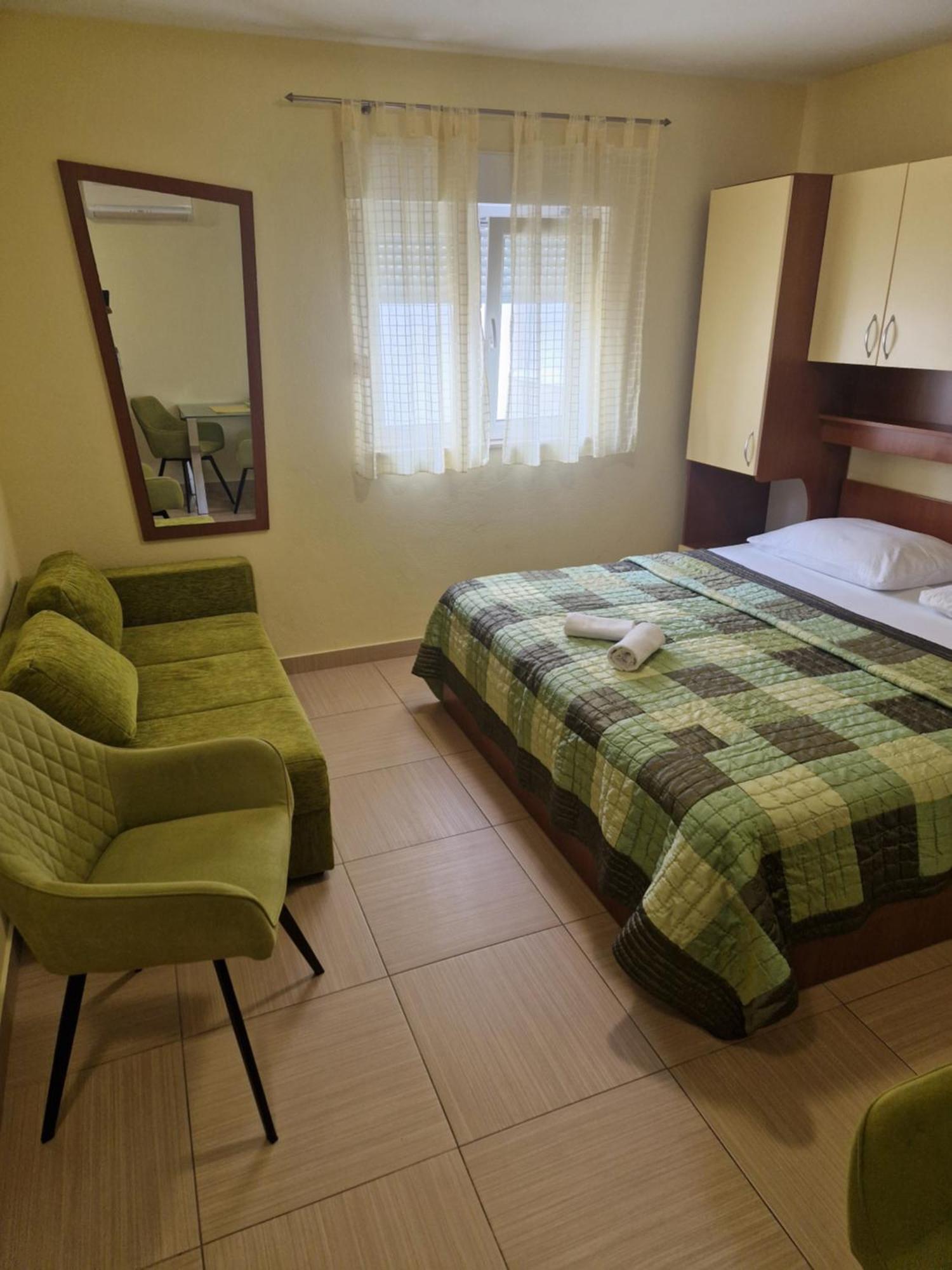 Villa Grgo Apartments Tučepi Eksteriør billede